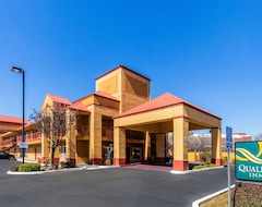 Hotel Quality Inn Fresno Near University (Fresno, Sjedinjene Američke Države)