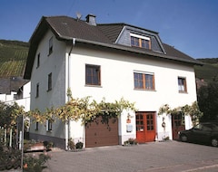 Khách sạn Weingut Berweiler (Klüsserath, Đức)