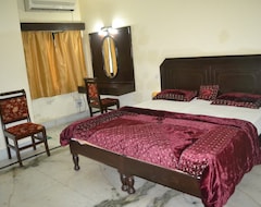 Hotel Nirvana (Khajuraho, India)