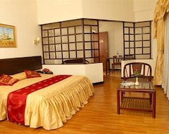 Hotel Yuvarani Residency (Kochi, India)