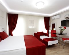 Hotel Taksim Istiklal Suites (Istanbul, Turkey)