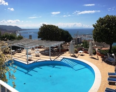 Hotel Villa Poseidon (Salerno, Italy)