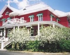 Otel La Grande Maison (Baie-Saint-Paul, Kanada)