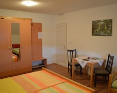 Bed & Breakfast Guest House Aquarius (Bošnjaci, Kroatien)