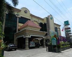 Hotelli Hotel Grand Setiakawan & Convention Centre (Surakarta, Indonesia)