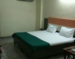 Hotel Chandana Residencys Ac (Marayur, Indija)