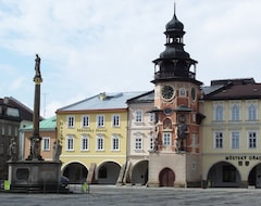 Otel Městský Dorinka (Hostinné, Çek Cumhuriyeti)