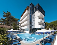 Khách sạn Hotel Bellevue Lignano (Lignano Sabbiadoro, Ý)