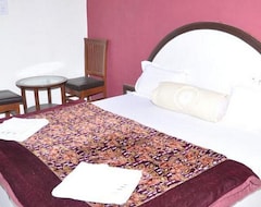 Hotel Royal Palace (Faridabad, India)