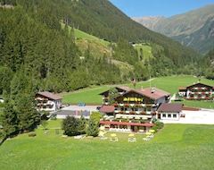 Otel Almhof Danler (Neustift im Stubaital, Avusturya)
