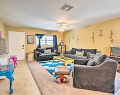 Tüm Ev/Apart Daire Colorful Clearwater Home About 5 Mi To The Beach! (Clearwater, ABD)
