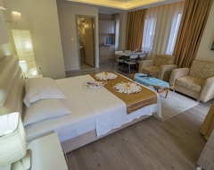 Hotel Arya Otel (Icmeler, Turkey)