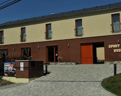 Aparthotel Sport Klub Hvozd (Mohelnice, República Checa)