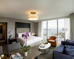 Hotel X Toronto by Library Hotel Collection (Toronto, Canada)
