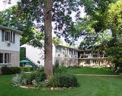 Hotel Village Green Lodge (Ephraim, USA)