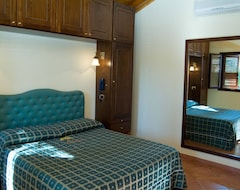 Hotelli Hotel 2000 (Giugliano in Campania, Italia)