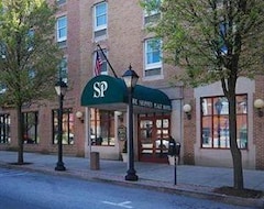 Quality Inn & Suites Shippen Place Hotel (Shippensburg, ABD)