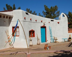 Entire House / Apartment The Casita At St Francis De Sales Church, Hatch, Nm - Experience The History (Hatch, USA)