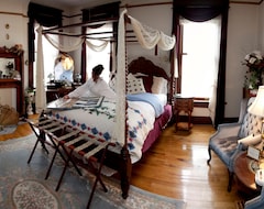 Beall Mansion An Elegant Bed & Breakfast Inn (Alton, USA)