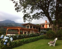 Apart Otel Finca Paraíso Mountain Retreat near San José Airport (Barva, Kosta Rika)