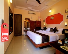 Hotel Eminence - Palm Residency (Mount Abu, Indija)