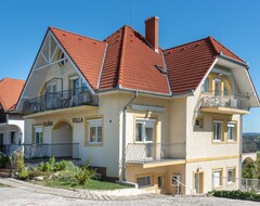 Hotel Villa Flora (Hévíz, Hungría)