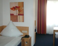 Hotel Römerhof (Hanau, Germany)