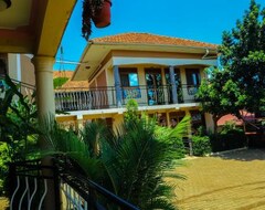 Hotel Pacific Cottages And Guest House (Jinja, Uganda)