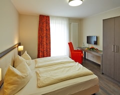 Hotel FIT (Much, Germany)