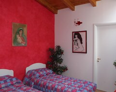 Hotelli Villa Monti Lepini (Segni, Italia)
