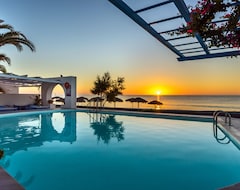 Khách sạn Sigalas Beach Hotel (Kamari, Hy Lạp)