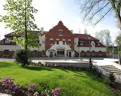 Khách sạn Hotel Grand Sal (Wieliczka, Ba Lan)