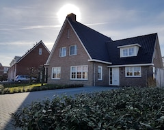 Tüm Ev/Apart Daire Newly Constructed In 2016: 100mtr From Beach And Center (Zoutelande, Hollanda)