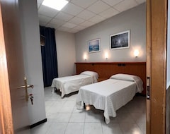 Khách sạn Shelter - Affittacamere (Genoa, Ý)