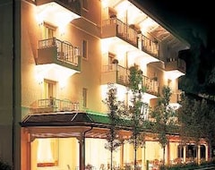 Khách sạn Hotel Maestrale (Riccione, Ý)