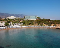 Denizkizi Hotel (Kyrenia, Cipar)