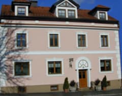 Khách sạn Haus Regina (Maria Taferl, Áo)