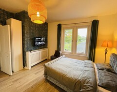 Toàn bộ căn nhà/căn hộ Entire 2 Bedroom Apartment Suitable For 7 Sleeper With Free Parking & Pool Table (Kelty, Vương quốc Anh)