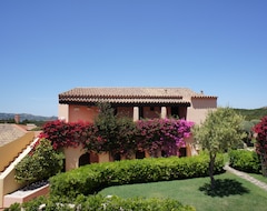 Hotel Tre Monti (Baja Sardinia, Italia)