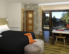Khách sạn Rochester Bariloche Suites & Spa (San Carlos de Bariloche, Argentina)