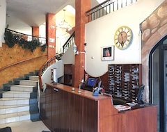 Hotel Santa Ana (Cuenca, Ecuador)