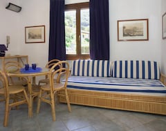 Căn hộ có phục vụ Residence Arcipelago (Nisporto, Ý)