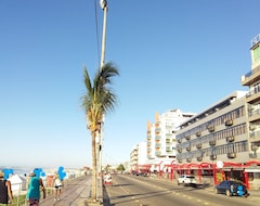 Beautiful Ap 100m From Fort Beach (height Of Hotel Malibu) (Cabo Frio, Brazil)