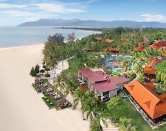 فندق Pelangi Beach Resort & Spa (Pantai Cenang, ماليزيا)