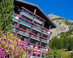 Khách sạn Hotel Alpenhof (Saas Almagell, Thụy Sỹ)