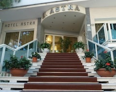 Hotel Astra (Milano Marittima, Italy)