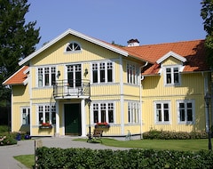 Hotel Hestravikens Värdshus (Hestra, İsveç)
