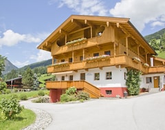 Majatalo Aparthotel Hummerau (Alpbach, Itävalta)