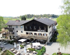 Khách sạn Bayerische Alm (Burghausen, Đức)
