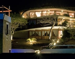 Otel Mount Hartman Bay Estate (St George's, Grenada)